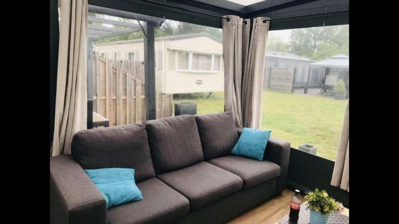 Chalet 4-6 Personen Op 5* Camping Terspegelt Eersel Exterior photo
